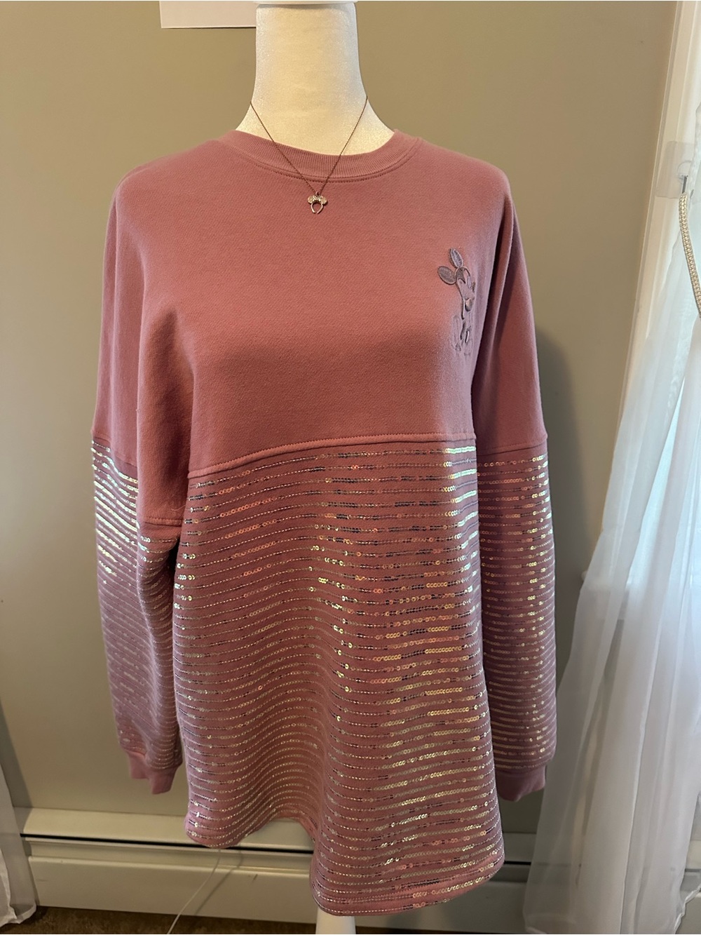 ✨ Disney Spirit Jersey Pink Sequin Mickey Sweatshirt – Women’s Medium ✨